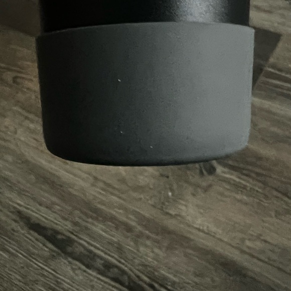 TEAMVV 40 oz Travel Tumbler Black with Gray accents EUC - Picture 5 of 5